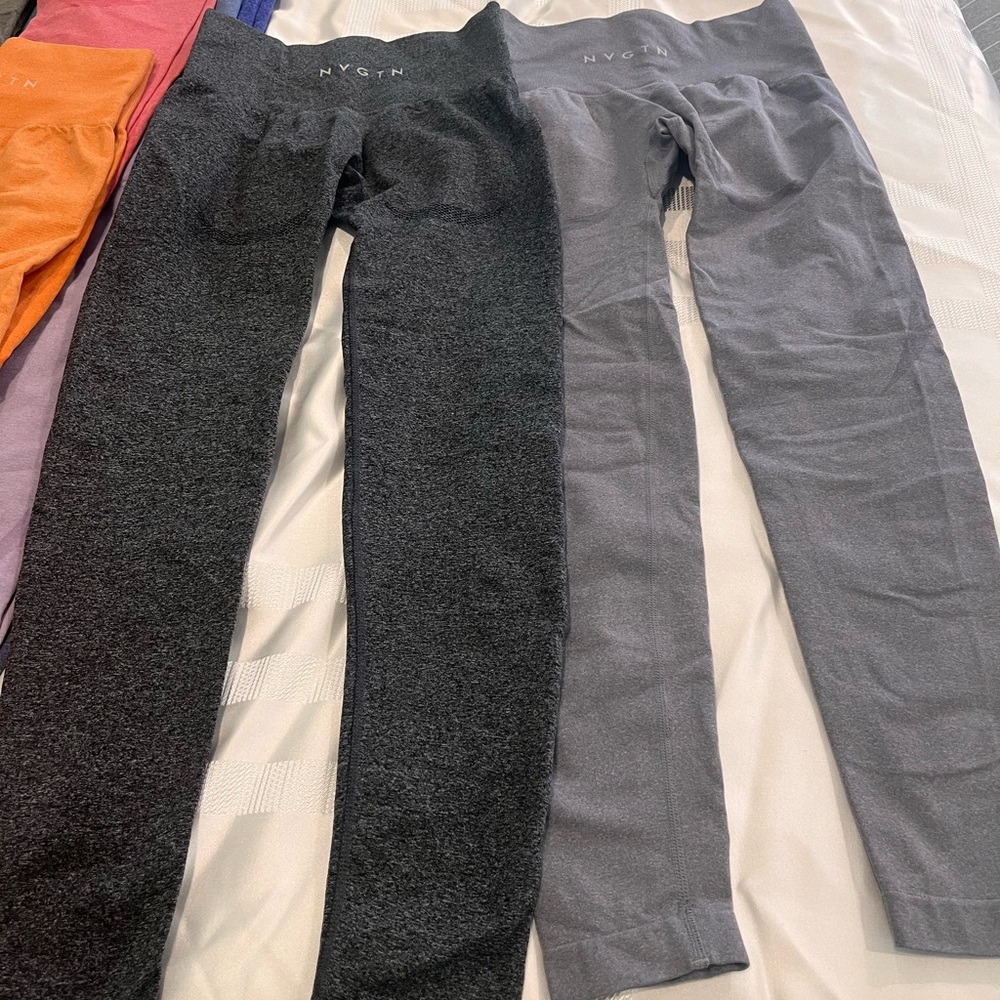 I am selling to NVGTN leggings. When is a light gray the other is dark gray